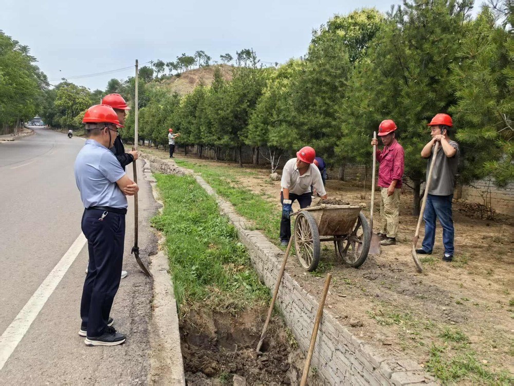 安全生產(chǎn)月超燃行動！清淤攻堅顯身手 巧思護墻守安全