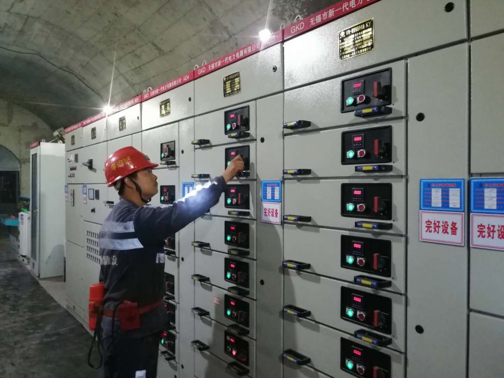 陜煤建設渭南分公司第一安裝項目部：你戰高溫，我送清涼，這個夏天不服“暑”