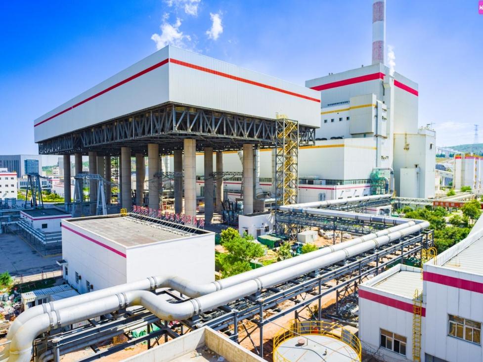 陜煤建設(shè)機電安裝公司新元潔能項目部：蒸汽管道施工及吹掃圓滿收官 筑牢城市供熱根基