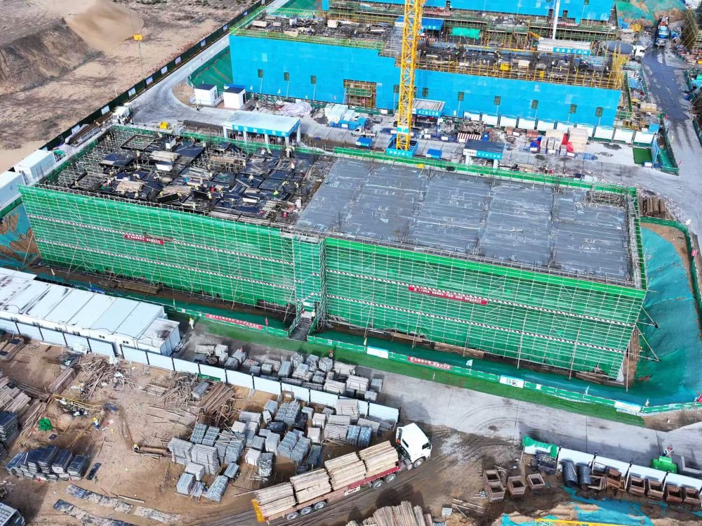 戰(zhàn)荒漠、搶節(jié)點！陜煤建設天工公司土建第五項目部以“鐵軍擔當”推進榆林化學二期建設