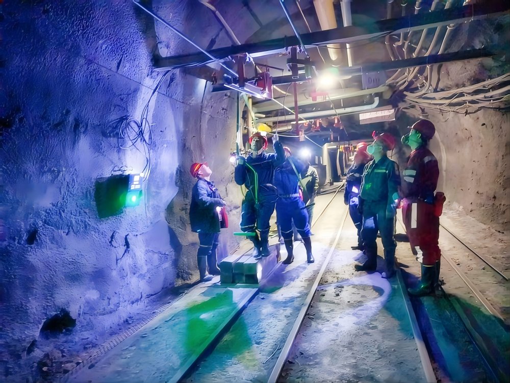 陜煤建設(shè)機(jī)電安裝公司玉華項(xiàng)目部：高標(biāo)準(zhǔn)完成架空乘人裝置安裝