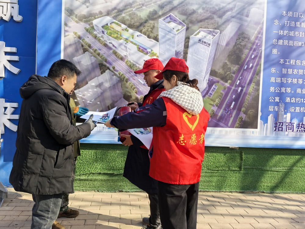 陜煤建設銅煤公司云谷市集項目部：志愿暖冬踐初心 ?服務為民顯擔當?