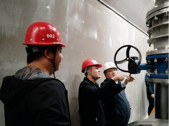 筑路架橋十余載，我們與改革共成長(zhǎng)