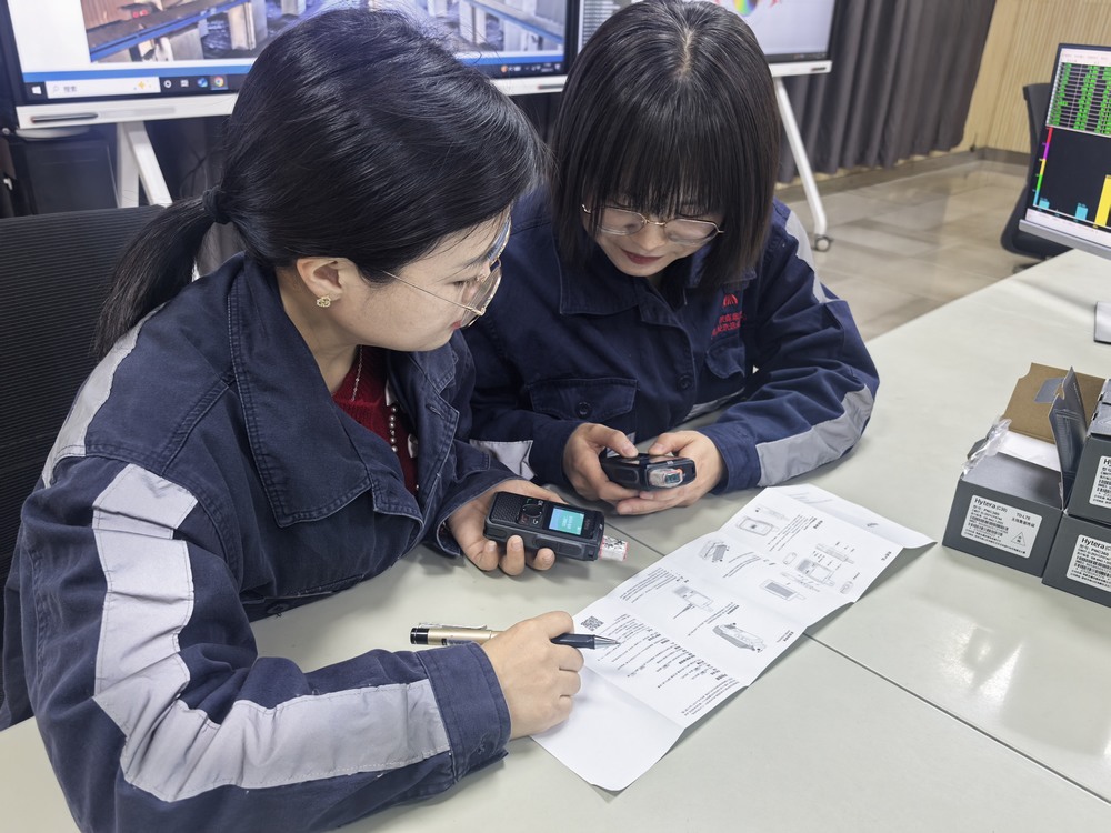 陜煤建設洗選煤運營公司紅柳林洗煤廠項目部：換新“對講機”   筑牢安全生產通訊防線