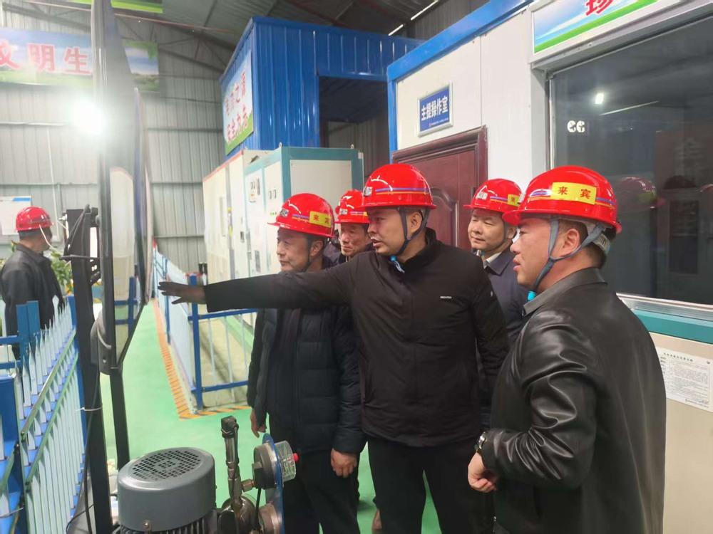陜煤集團、韓城礦務局聯合檢查組蒞臨礦建二公司第二項目部檢查指導