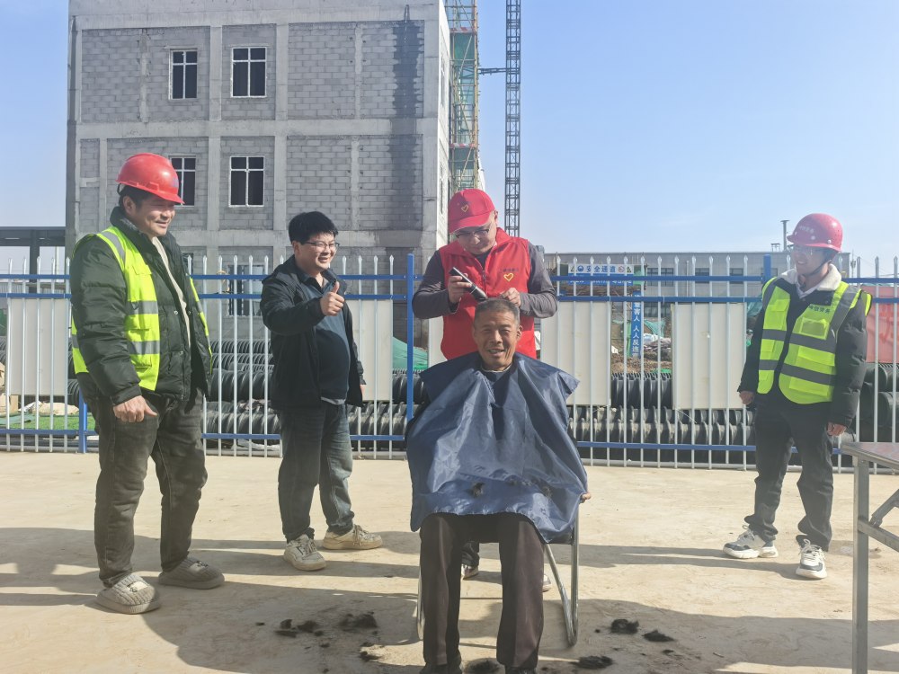 龍抬頭寄祥瑞 義剪暖民心