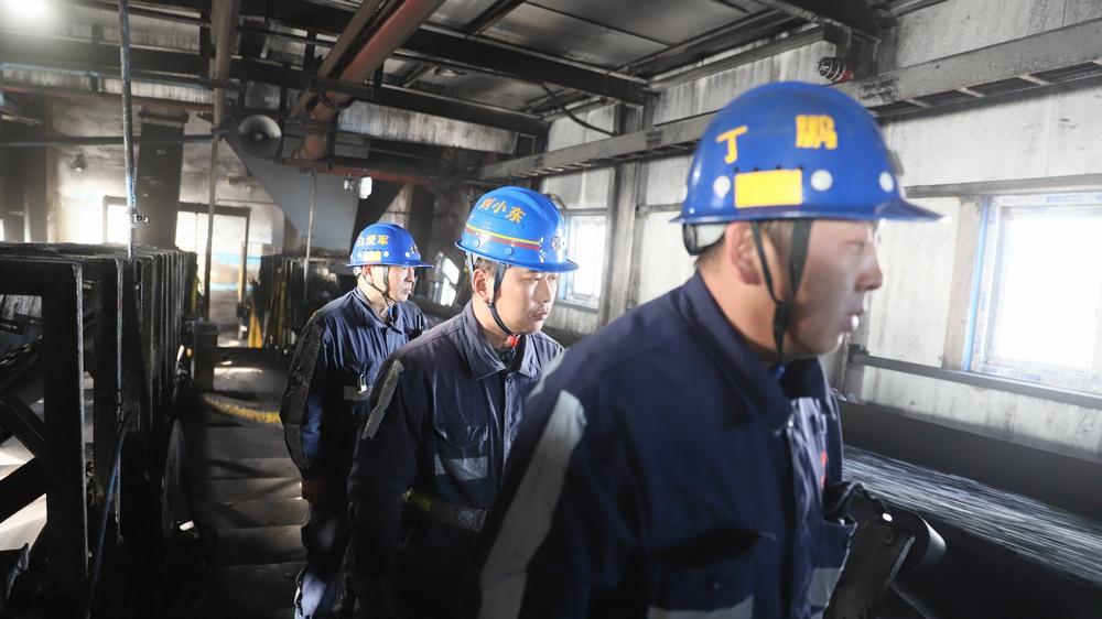 陜煤建設(shè)洗選煤運(yùn)營(yíng)公司紅柳林洗煤廠(chǎng)項(xiàng)目部：多措并舉 筑牢風(fēng)季防風(fēng)防火安全防線(xiàn)