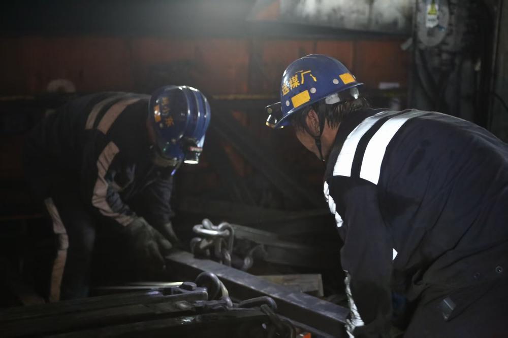 陜煤建設(shè)洗選煤運(yùn)營(yíng)公司：黨建領(lǐng)航聚合力 實(shí)干篤行啟新程